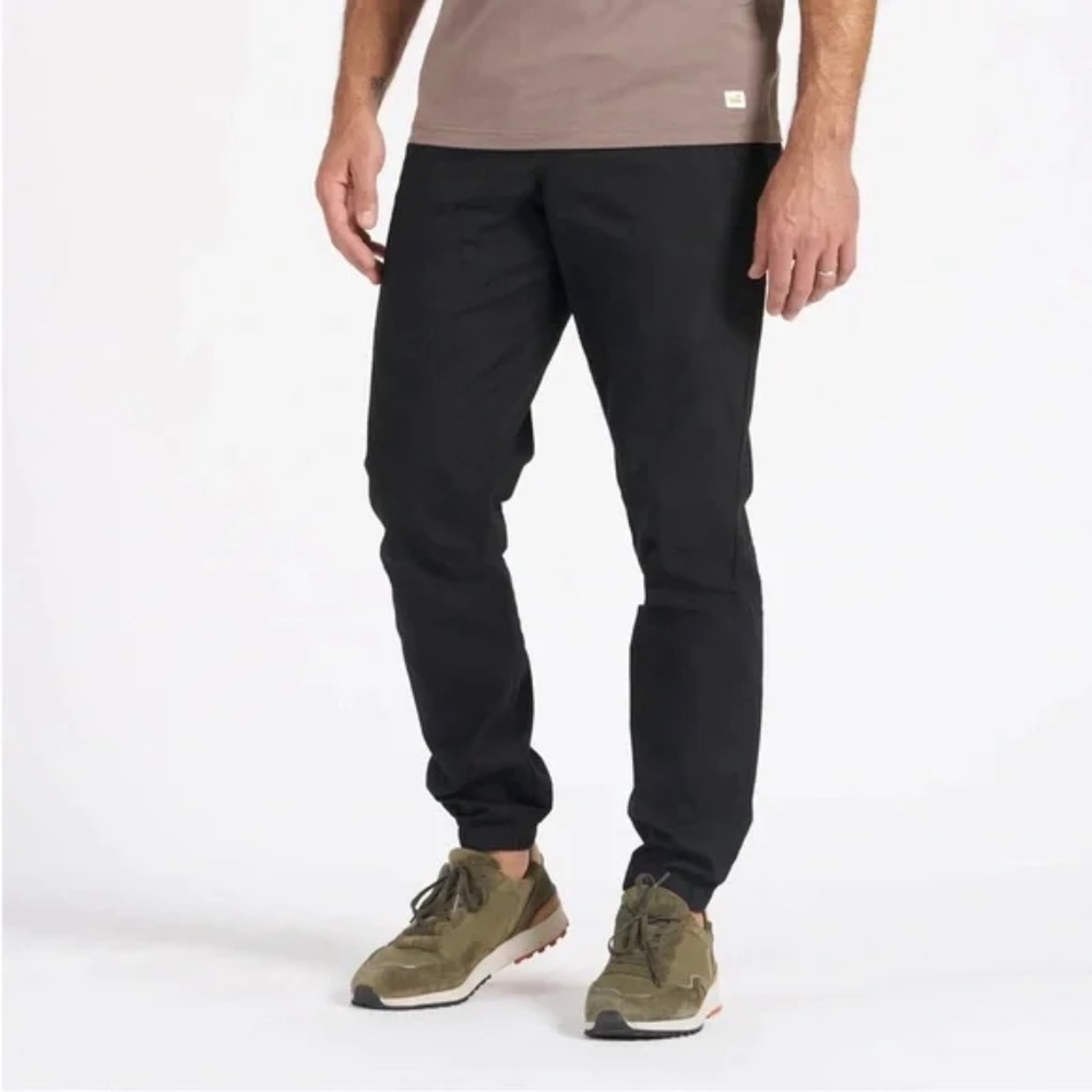 Vuori Ripstop Traveler Jogger ($90 new)